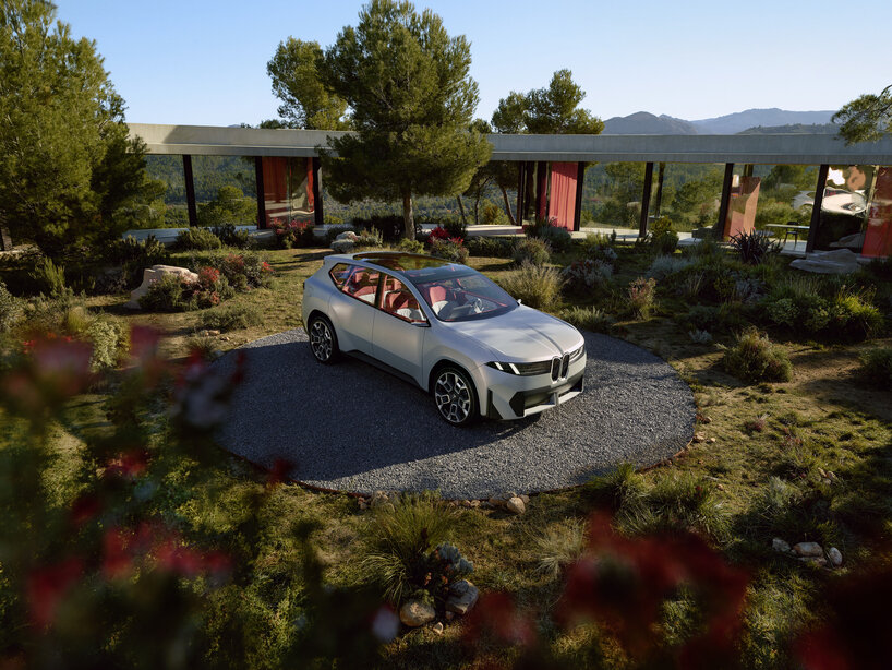 سيارة BMW Vision Neue Klasse X الكهربائية الذكية