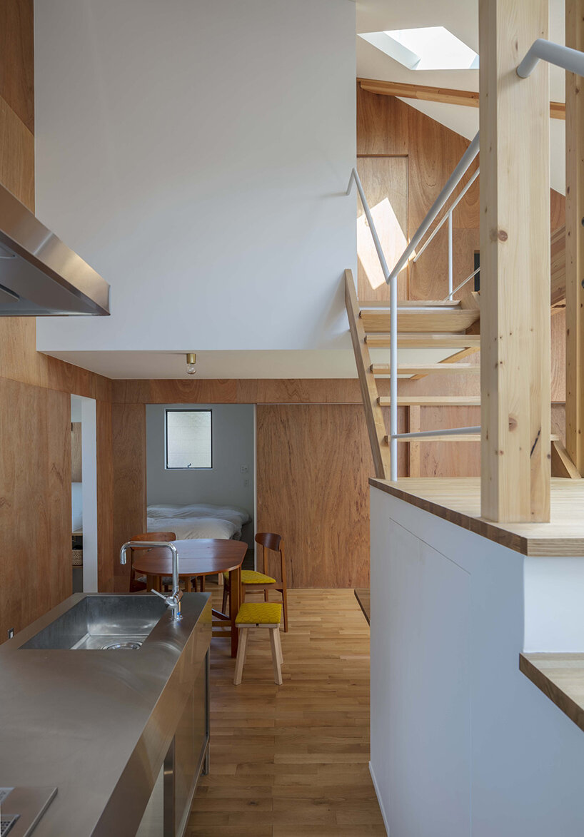 house H: minimalist box encloses complex interiors by shinsuke fujii architects