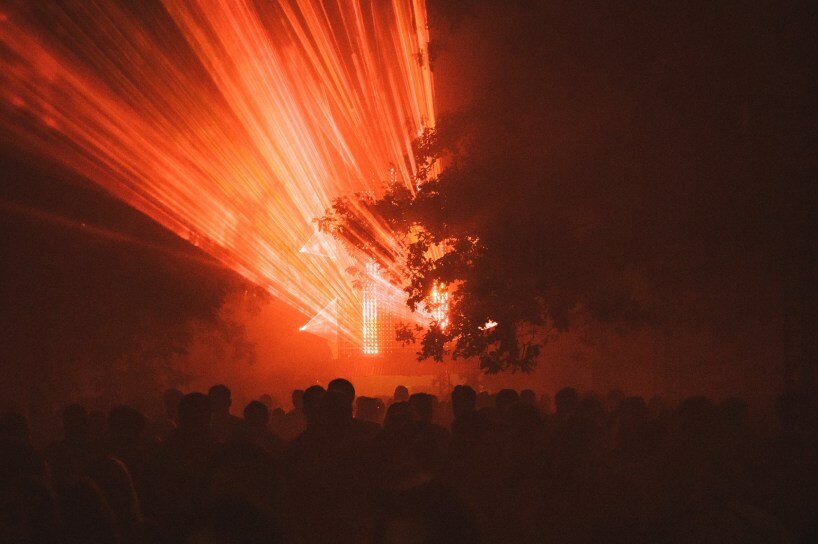 architecture social club sets volumes of light afloat, flickering in animated choreographies