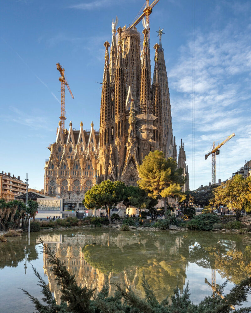 barcelona’s sagrada familia set to be completed in 2026, in time for ...