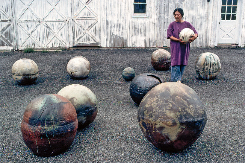 toshiko takaezu takes center stage at the noguchi museum