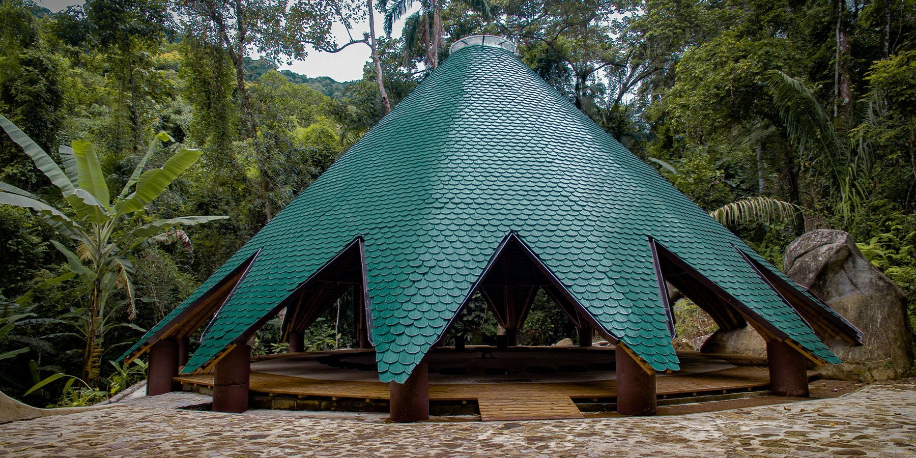 ayuru-forest-temple-atelier-marko-brajovic-brazil-designboom-1800-3