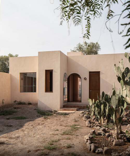 omar vergara's casa mixquiahuala emerges in mexico as a maze of warm-toned concrete