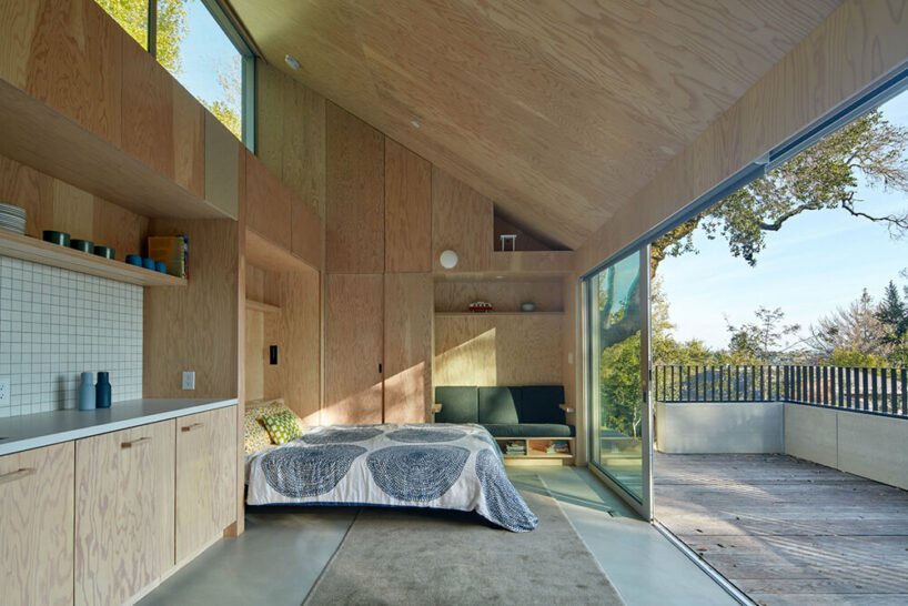 mork-ulnes architects tucks a 38 sqm guesthouse on a steep hillside in california