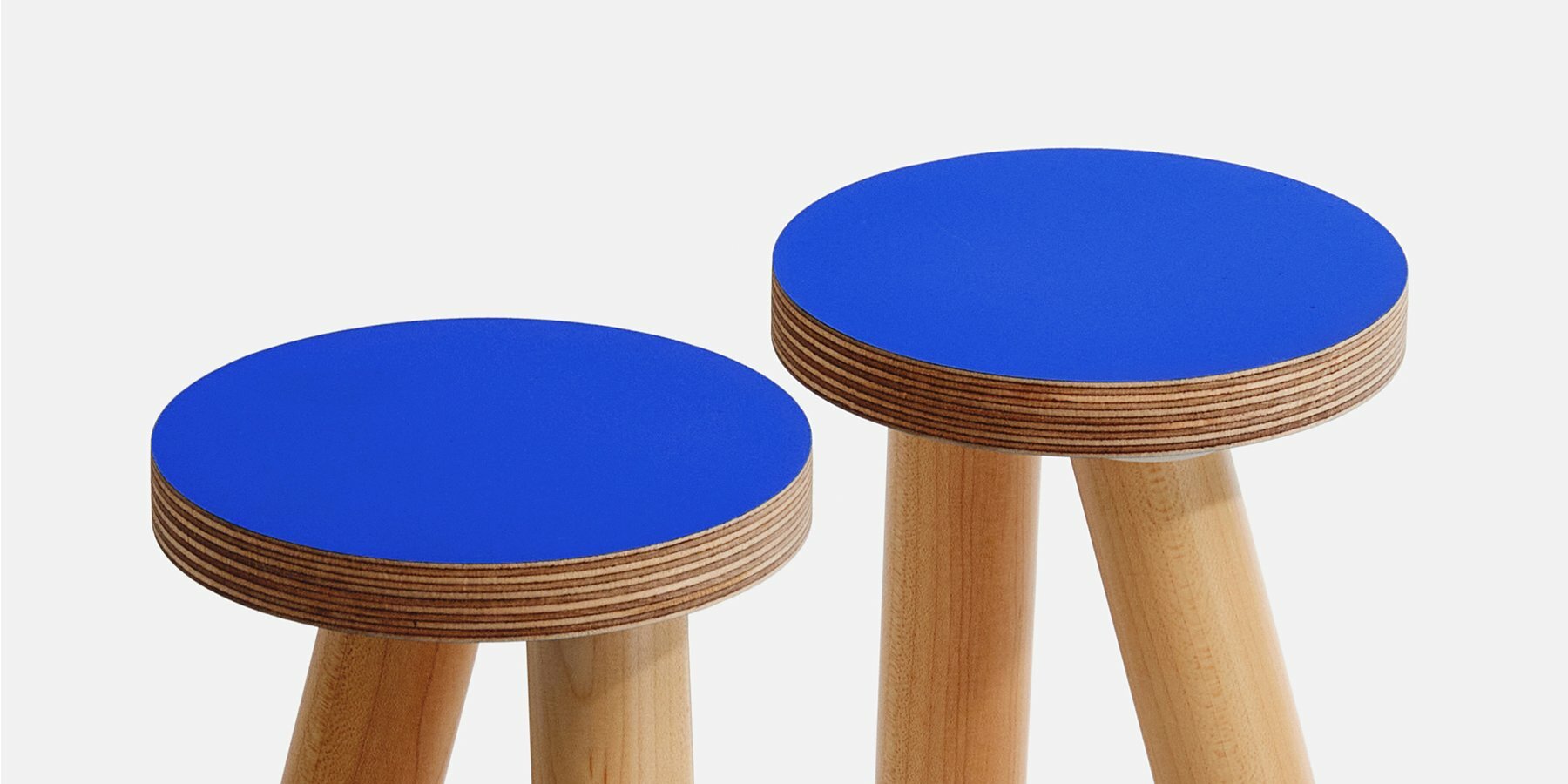 dots-stool-mmmdesignstudio-designboom-1800-2
