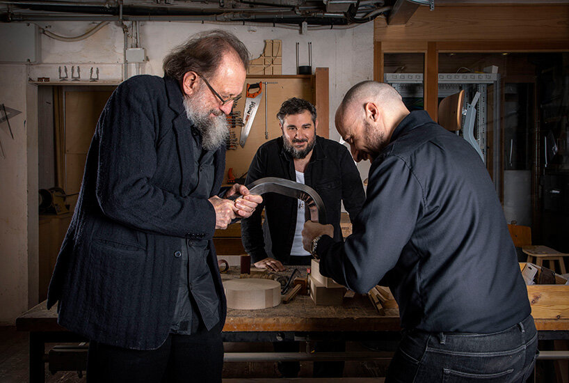 AMDL CIRCLE bends steel-back mara TYPO chair with robust yet soft creases