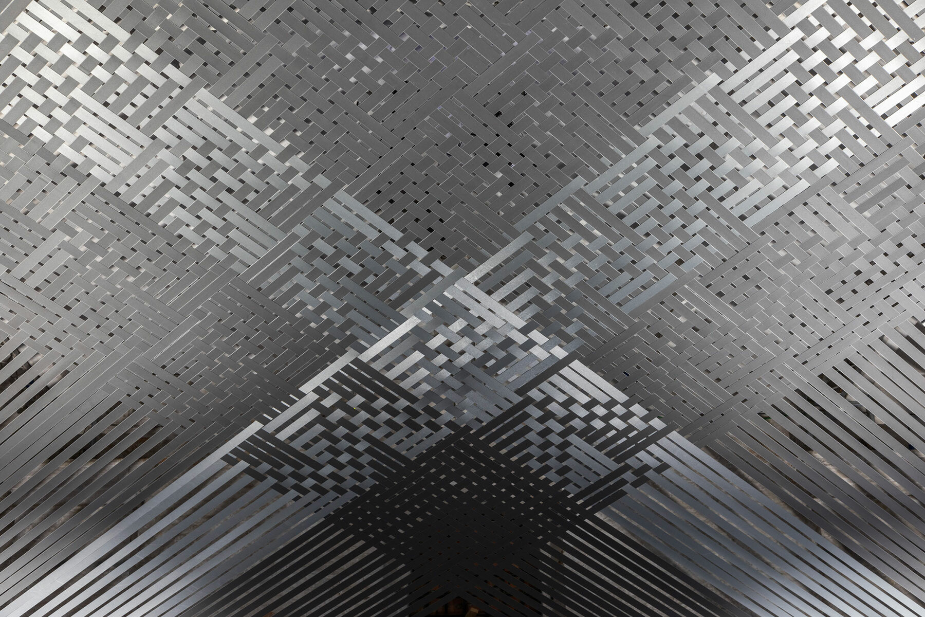 mataaho collective's installation pays tribute to traditional māori weaving at venice biennale