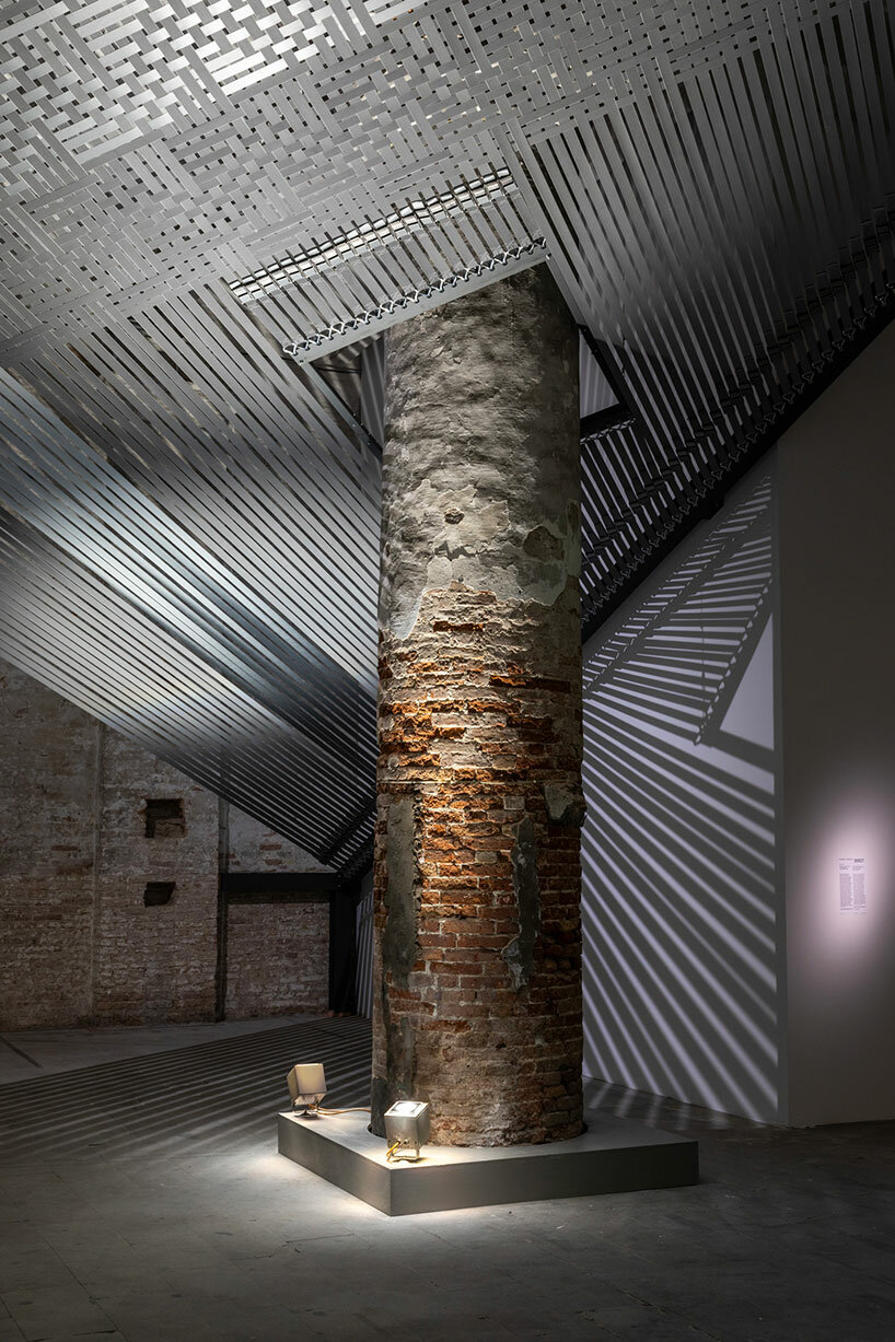 mataaho collective's installation pays tribute to traditional māori weaving at venice biennale