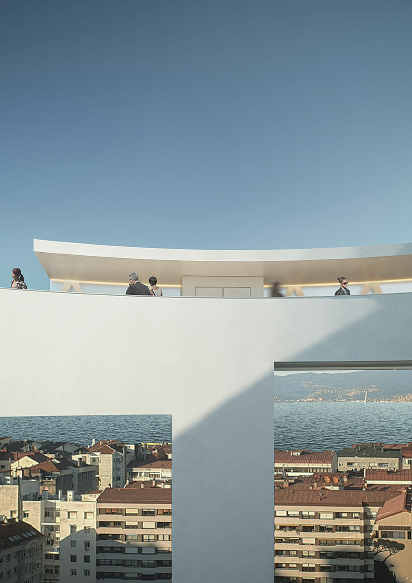 Un ascensor urbano en forma de halo ofrece vistas panorámicas de Vigo, España