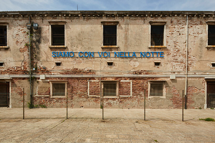 威尼斯艺术双年展上，梵蒂冈馆在女子监狱内成形