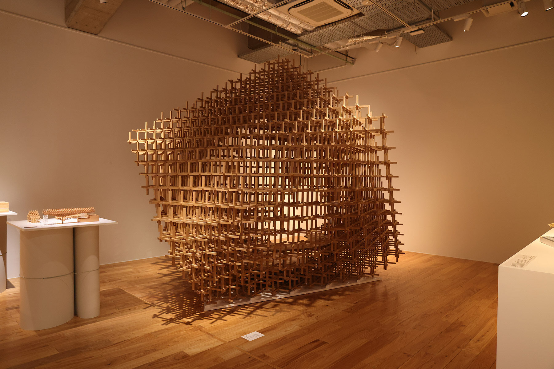 what-museum-sense-structure-exhibition-japan-designboom-06a