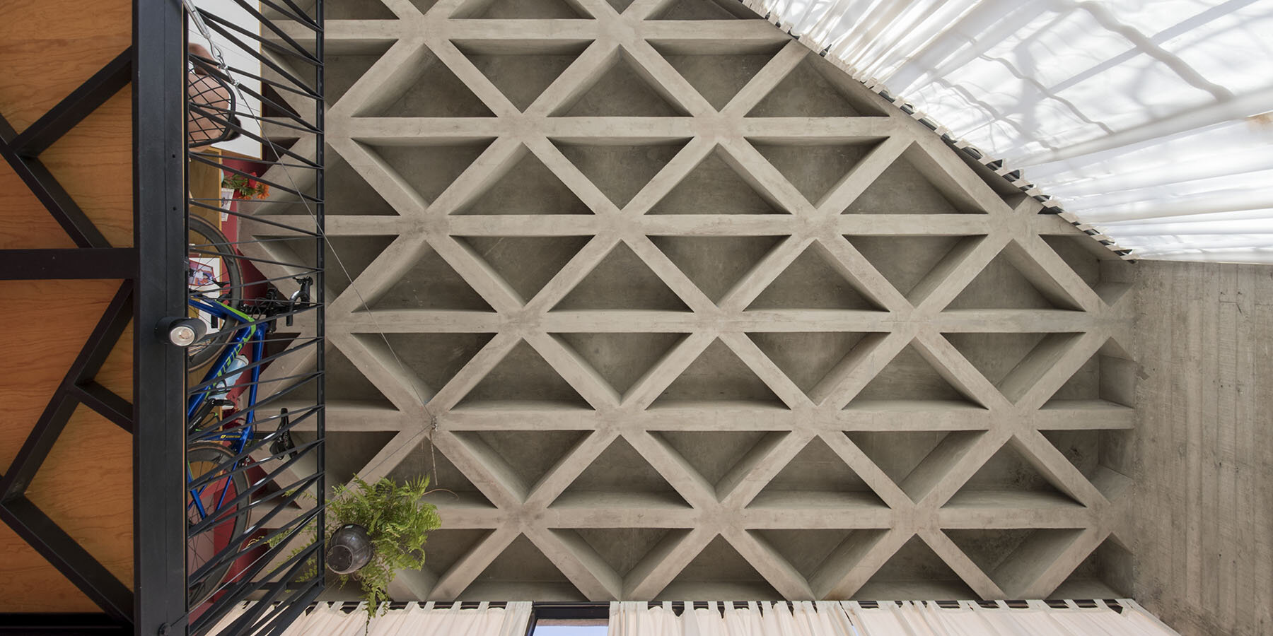 casa-va-omar-lopez-bautista-designboom-1080-03