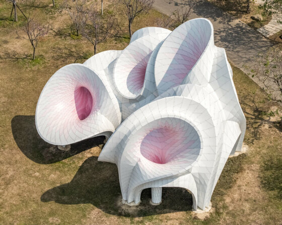 MARC FORNES / THEVERYMANY's cherry blossom pavilion invites play and rest in taiwan