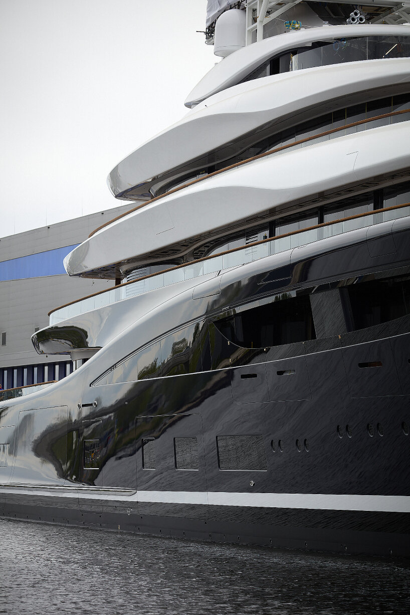 feadship brings out the world’s first hydrogen fuel-cell superyacht ...