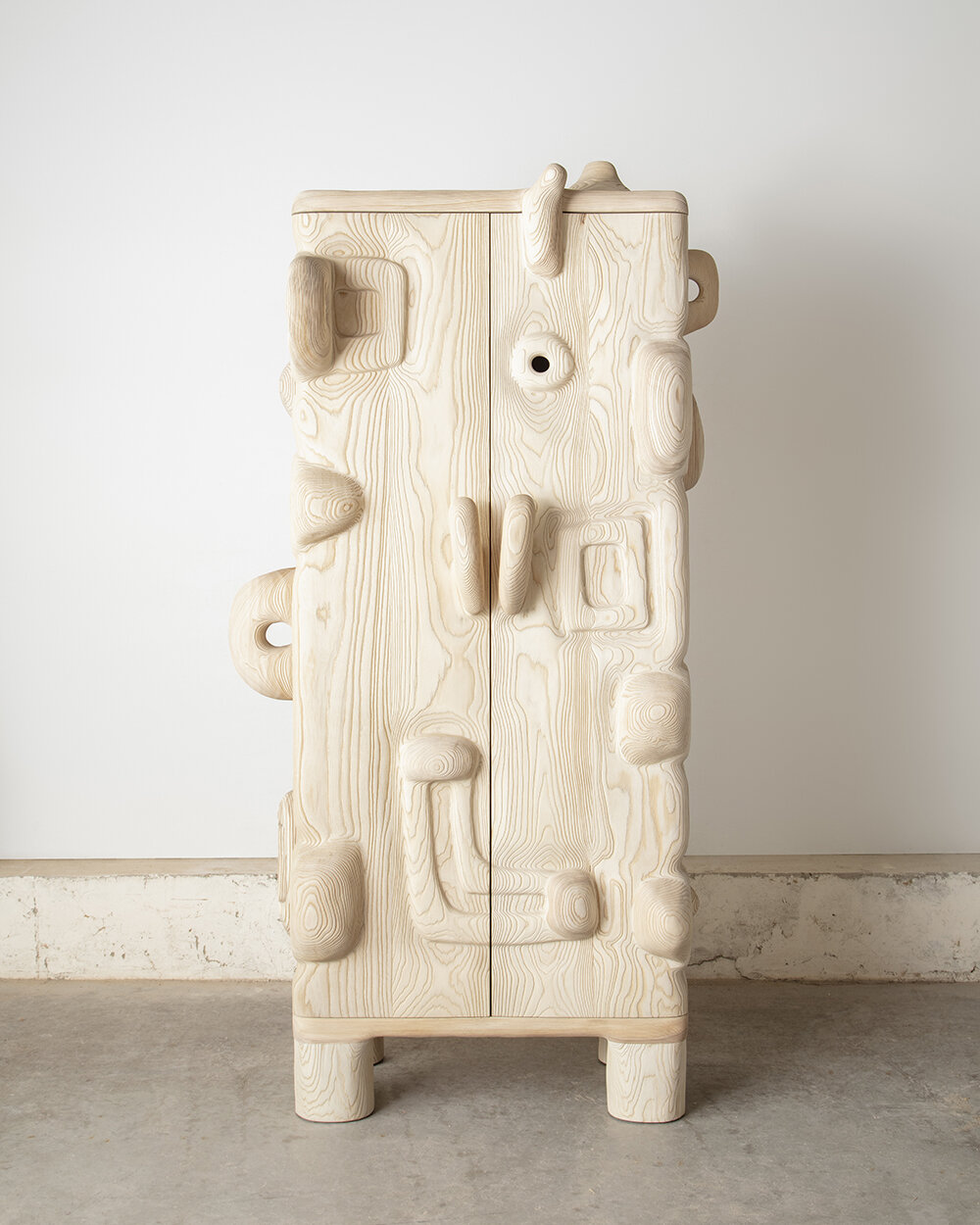 sculptor casey mccafferty explores mythological motifs and human anatomy at gallery FUMI