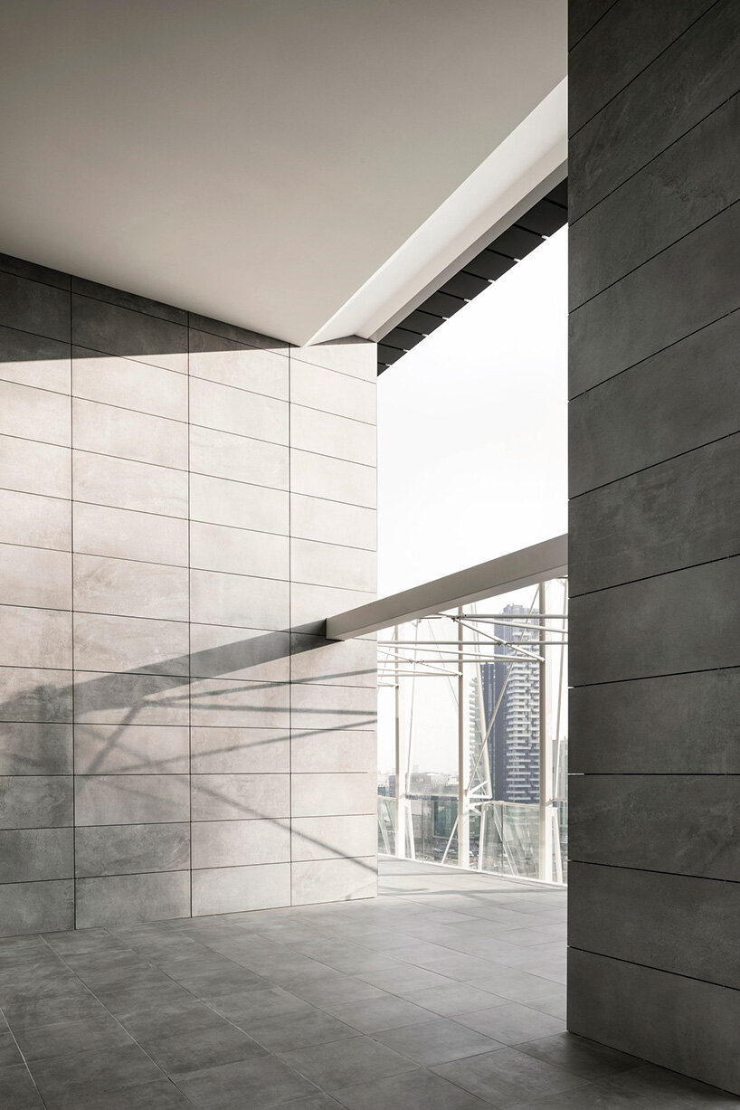smog-eating façade realized with iris ceramica group active surfaces®