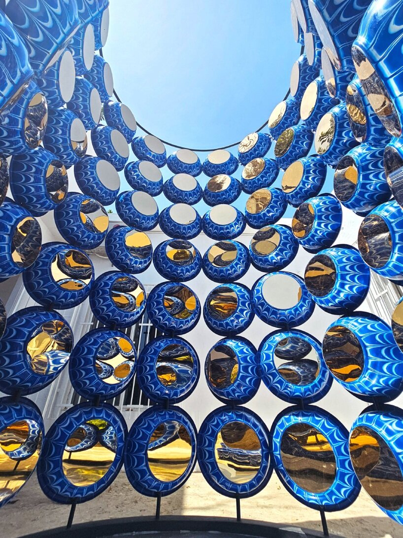 El tótem radiante de la cuenca de agua de Salu Iwadi insta a la conservación de los recursos naturales de África