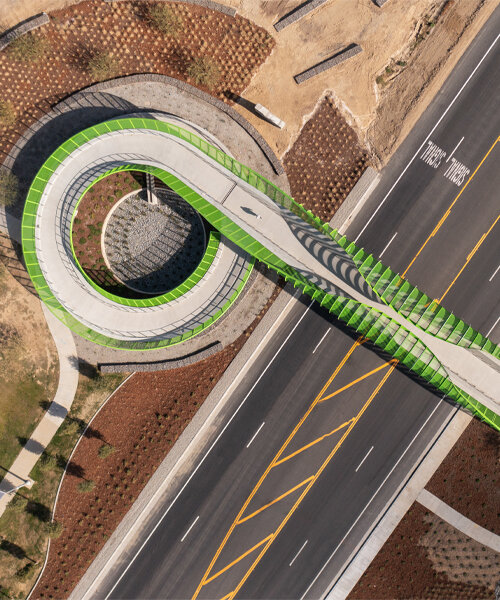 SPF:architects' pedestrian wonder bridge in california echoes the curl of a lizard's tail