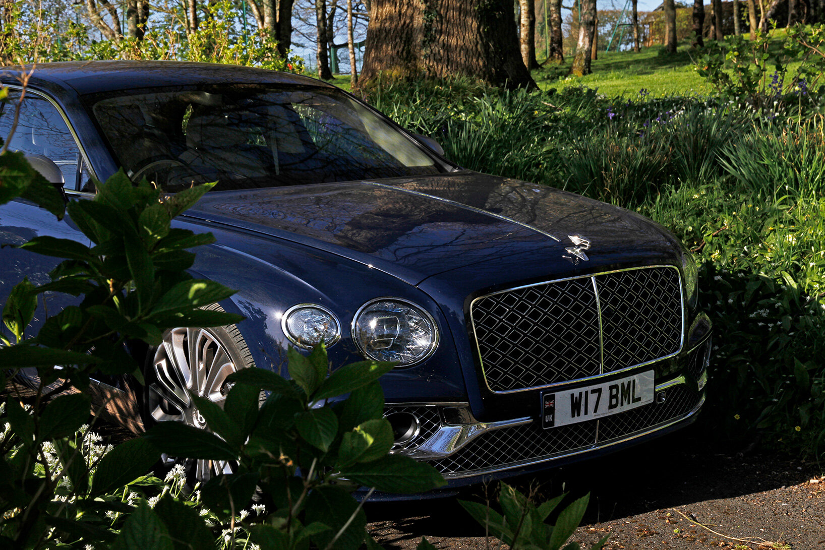 Mulliner Bentley Flying Speron W12 mendukung desain elegan dengan kecepatan