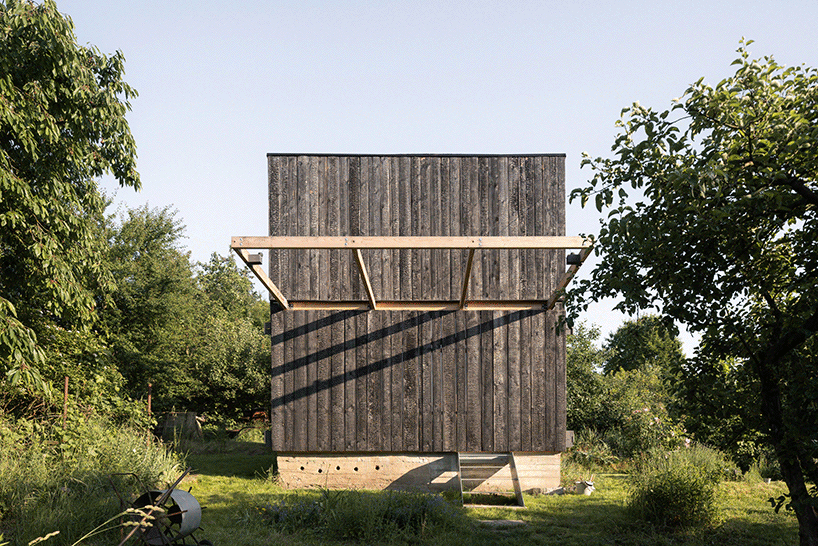 BYRÓ architekti garden pavilion