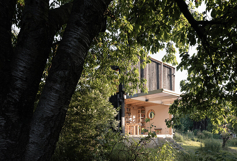 BYRÓ architekti garden pavilion