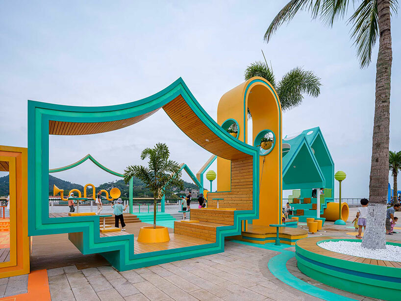 Cápsulas coloridas de 100architects transforman un terreno vacío en un espacio público divertido en la isla Hengqin