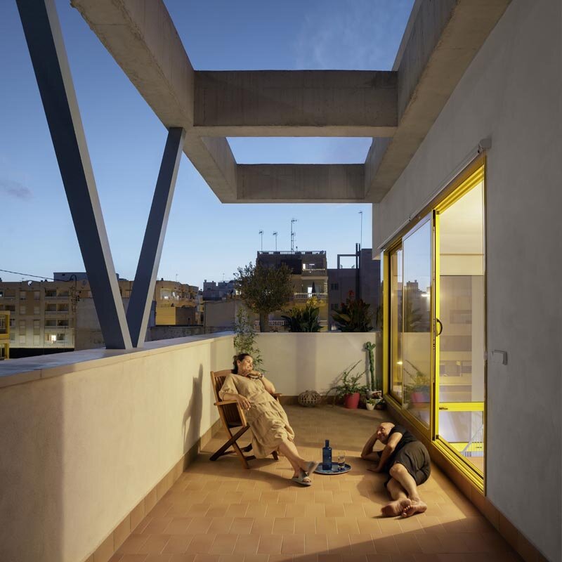 natural light shapes room functions in bernardo cerrato's passive residence in spain