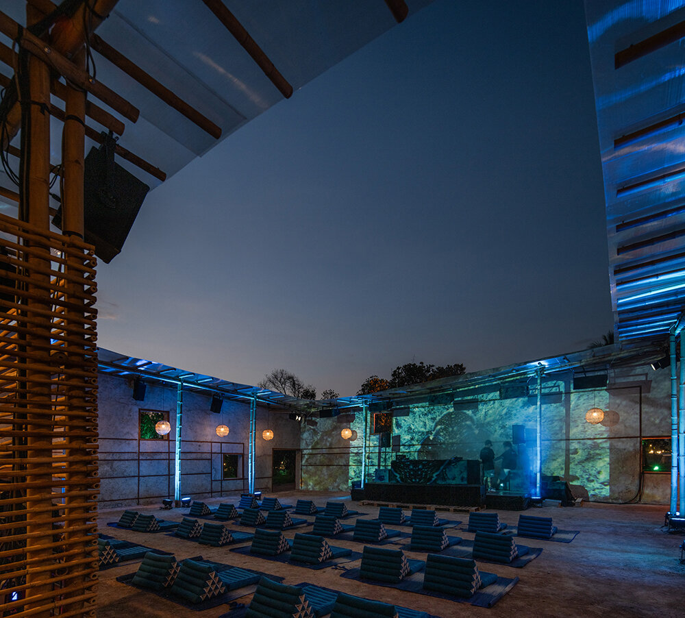a 360° surround system borders imaginary objects' enfold pavilion in thailand