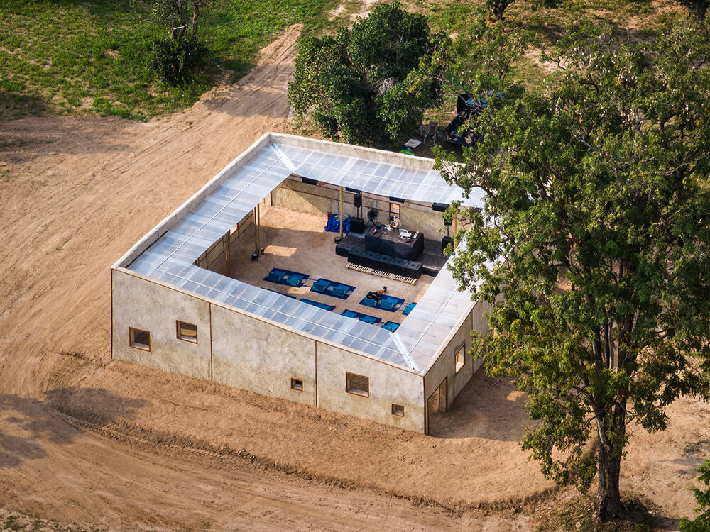a 360° surround system borders imaginary objects' enfold pavilion in thailand