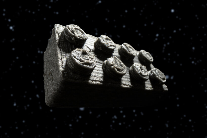 Los astronautas imprimen en 3D ladrillos Lego con polvo de meteorito para construir casas de astronautas en la luna