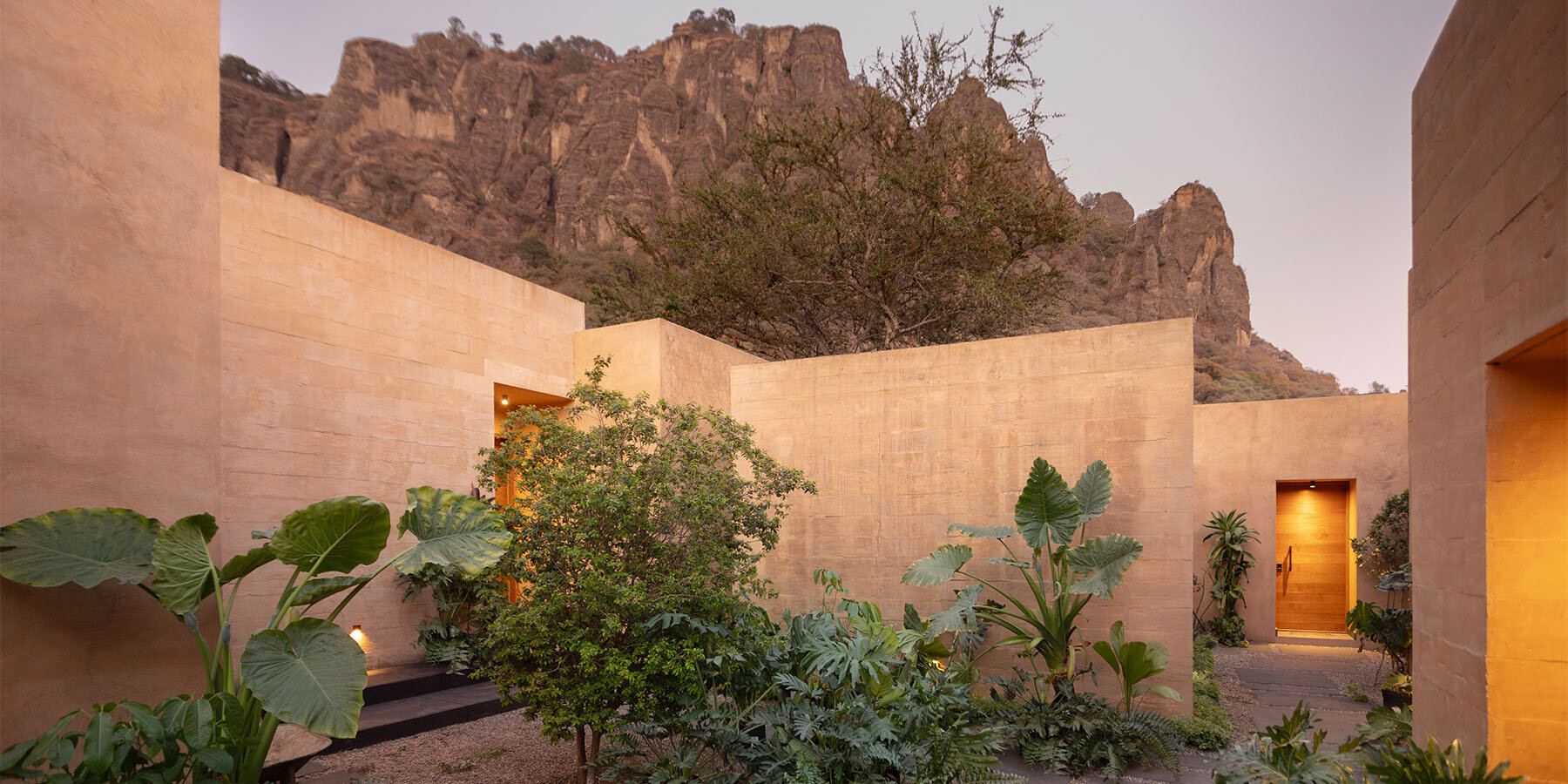 ll-house-ra-arquitectos-mexico-designbboom-1800-2