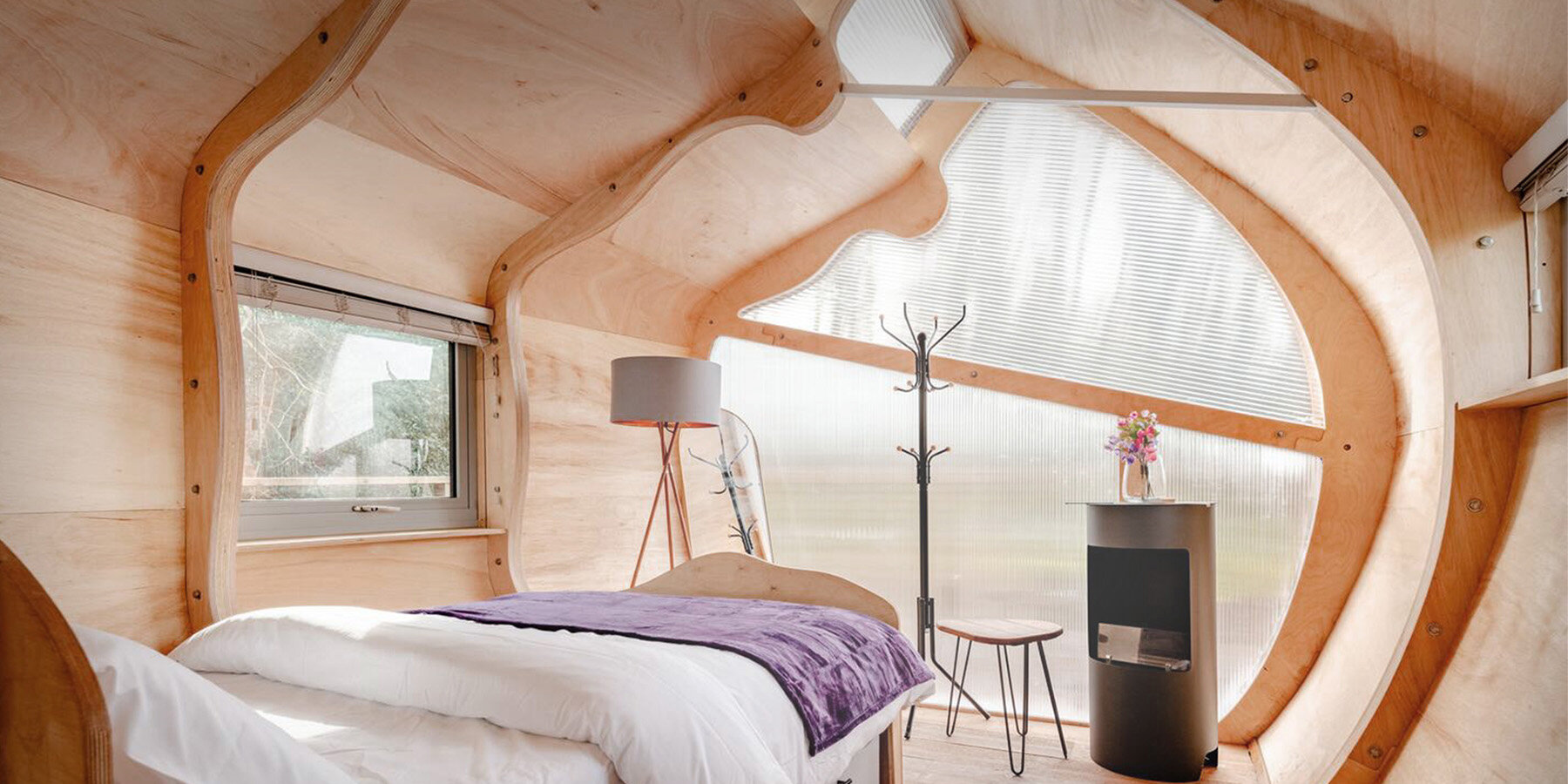 prefabricated cabin in UK reflects timber monocoque aircraft