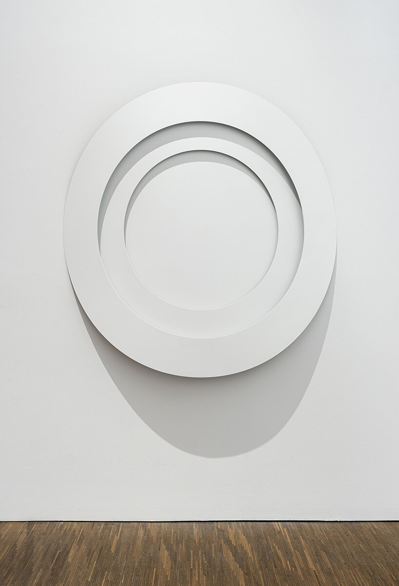 La colorida exposición 'Circular Simplicity' de Rashid Al Khalifa gira en torno a la precisión repetitiva