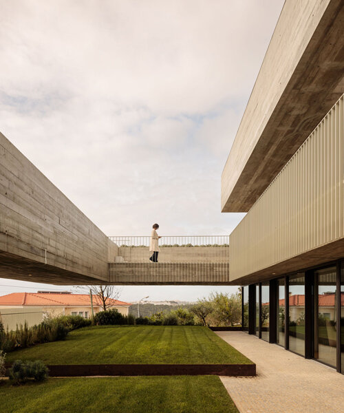 SIA arquitectura builds gravity-defying dwelling with cantilevered swimming pool