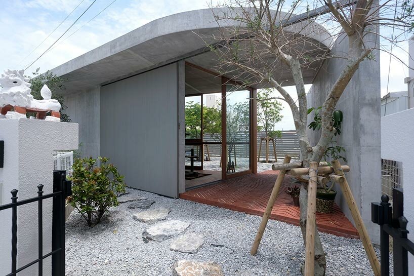 studio cochi extends tomigusuku home with modern studio space