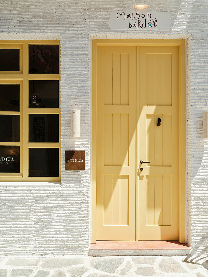 La galería Maison Bardot en la isla griega de Antiparos combina la arquitectura cicládica con el diseño medieval