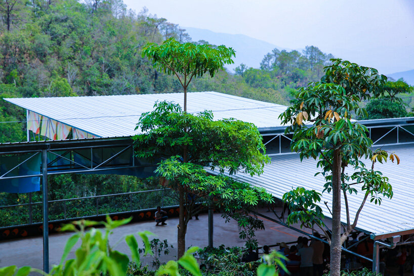 Flying Tops Arenas People's Architecture Office