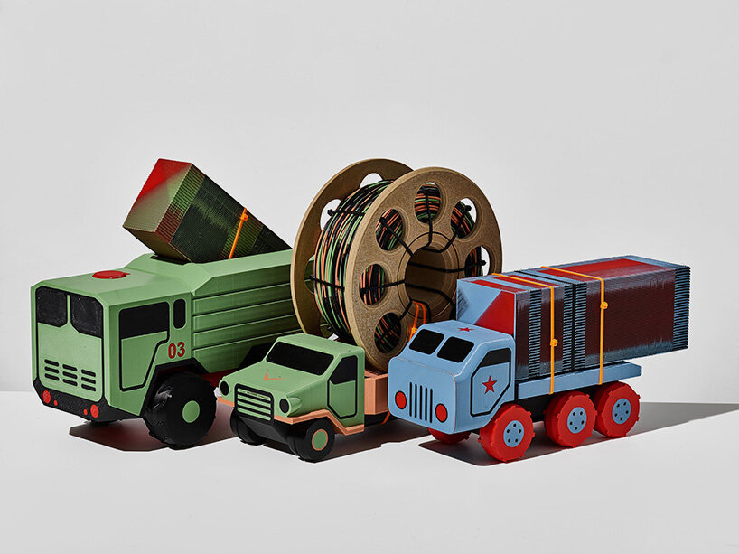 dov ganchrow turns FDM purge blocks into cargo for multicolored 3D printed trucks