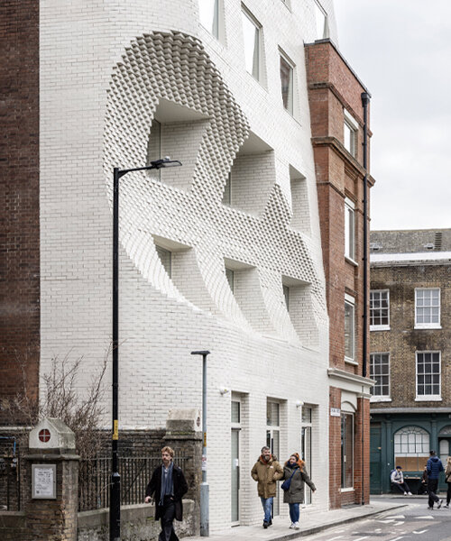 corstorphine & wright carves striking semi-circular void on office building in london