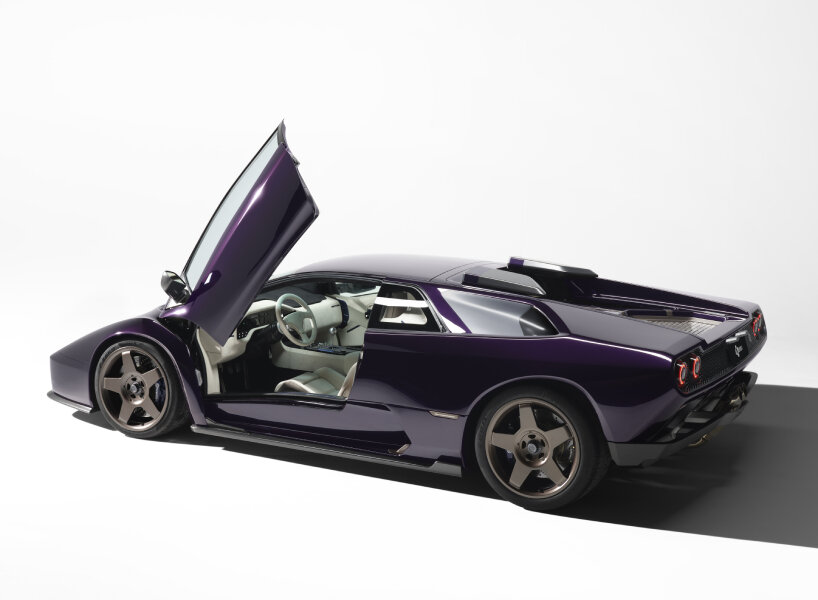 Excéntrico v12 Lamborghini Diablo