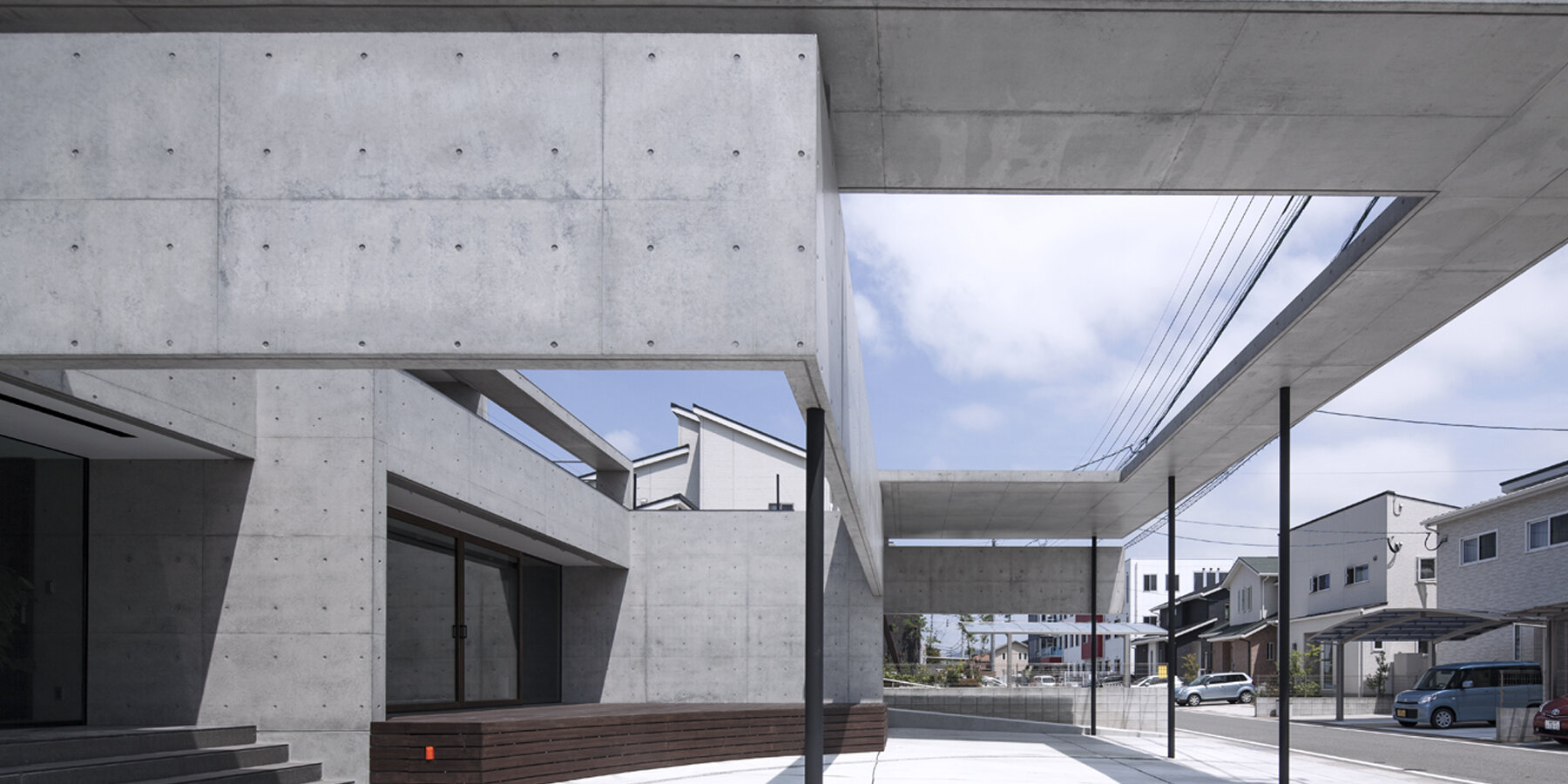 house-with-earthen-eaves-dabura-i-japan-designboom-1800-2
