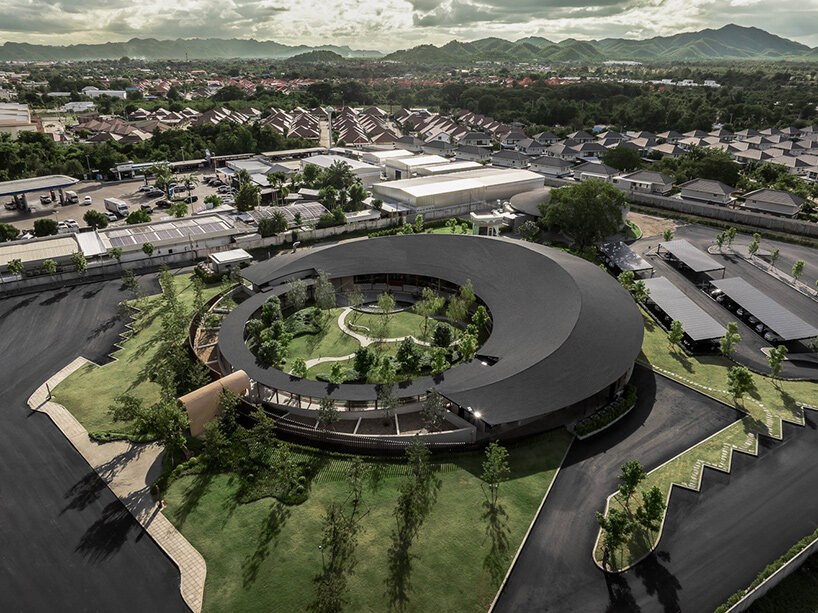 Mobius Studio Kaew Boutique