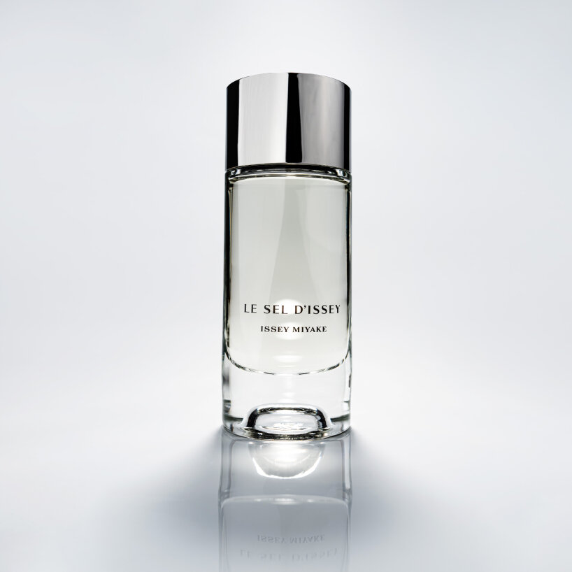 Frasco de perfume Issey Miyake
