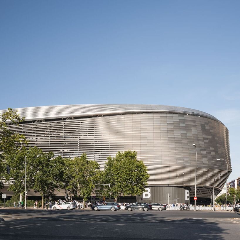 Juste avant son achèvement, le stade du Real Madrid dévoile une façade métallique rénovée