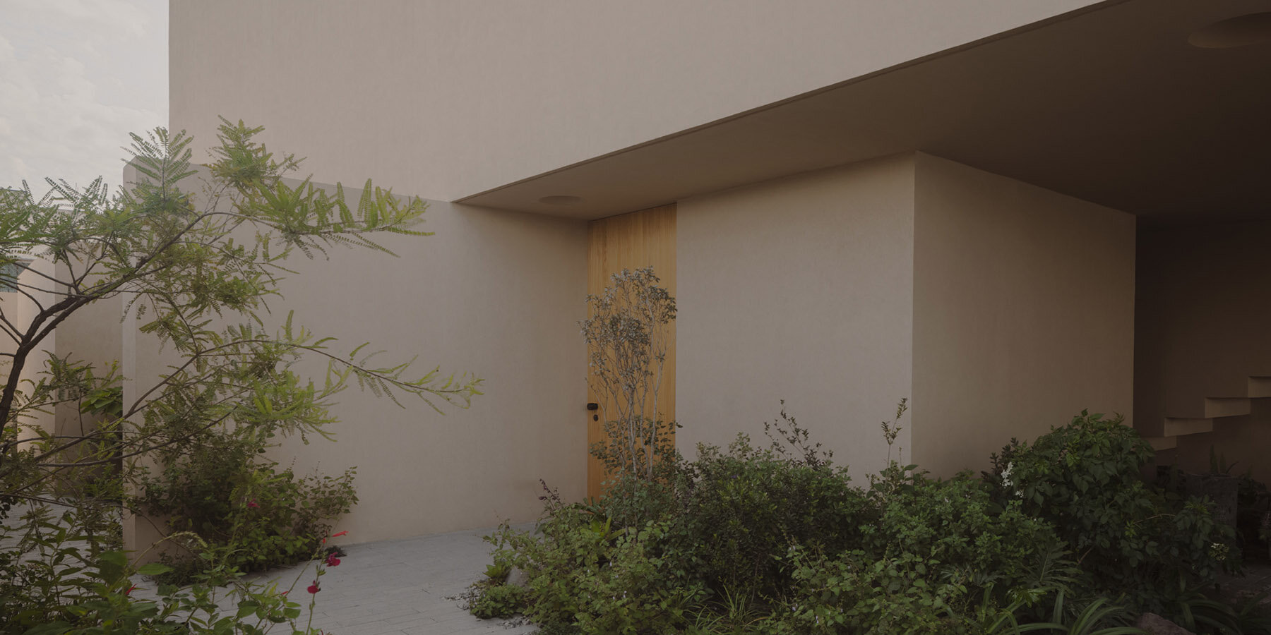 casa-aguilar-taller-segovia-molina-designboom-1800-2