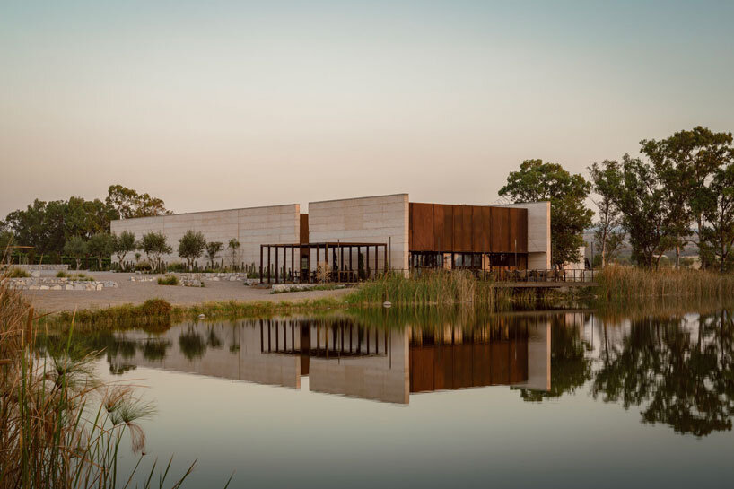 COA arquitectura's winery in mexico combines rammed earth and metal sheets