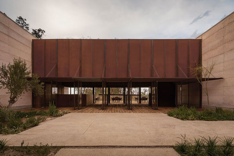 COA arquitectura's winery in mexico combines rammed earth and metal sheets