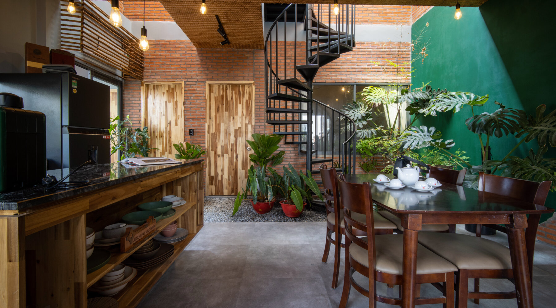 noahs-nest-archiro-vietnam-designboom-01