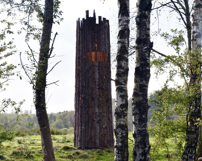 repurposed timber offcuts build up lookout tower by UMA and esperöd art team