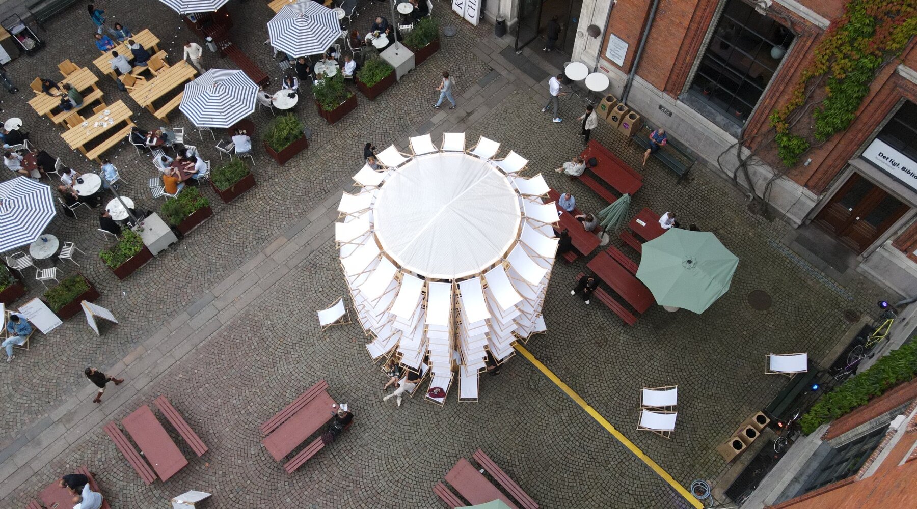 petal-pavilion-lasovsky-johansson-designboom-3